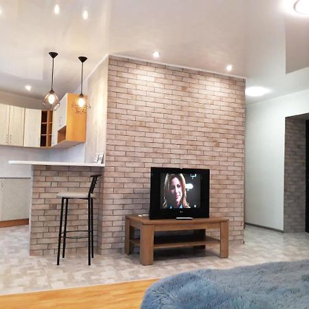 Apartment - Matusevycha Street 2-11 Krivoy Rog Εξωτερικό φωτογραφία
