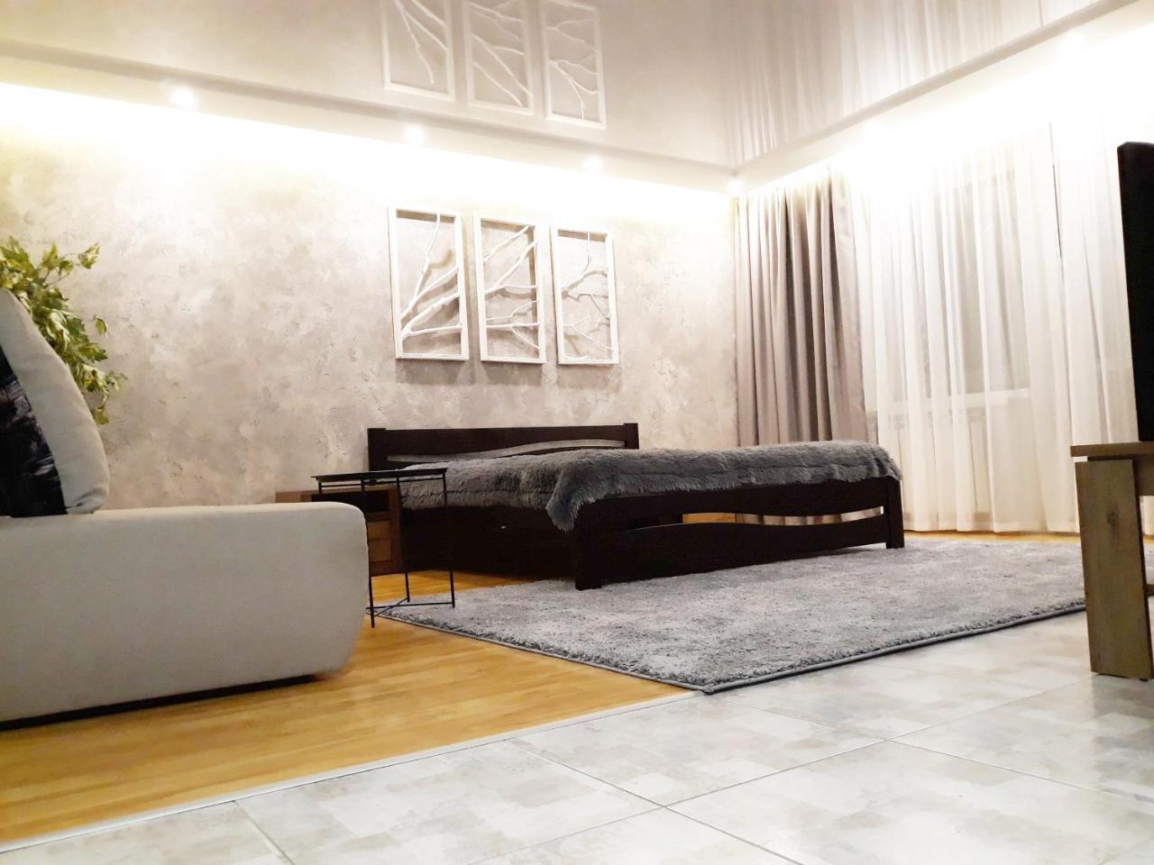 Apartment - Matusevycha Street 2-11 Krivoy Rog Εξωτερικό φωτογραφία